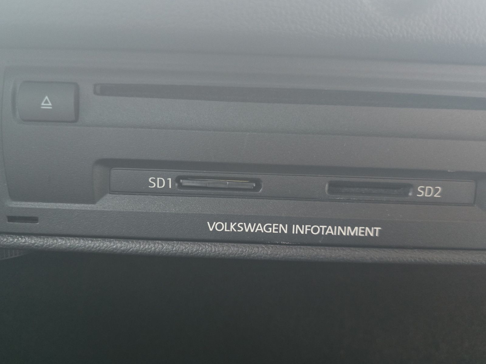 Fahrzeugabbildung Volkswagen Golf VII  Highline BMT/NAVi/PDC/XENON