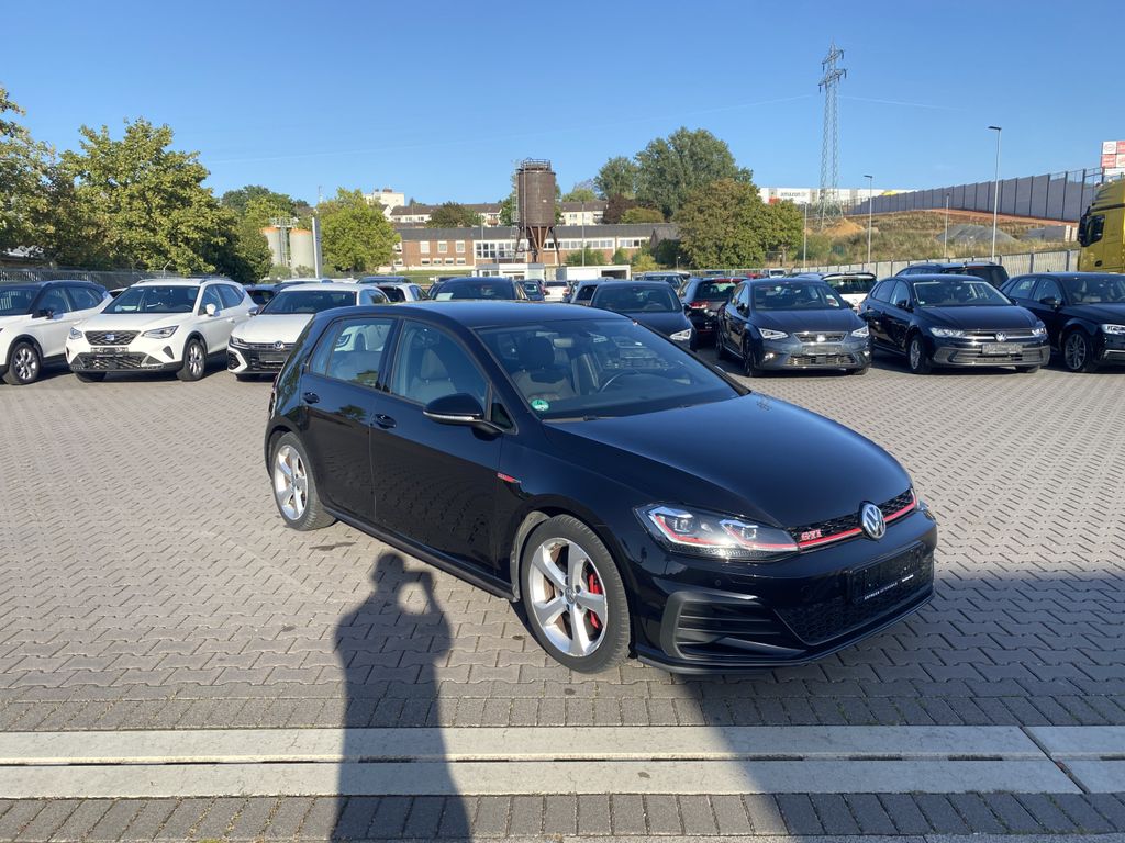 Image of Volkswagen Golf