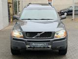 Volvo XC90 2.4 D5 AWD Summum *7-SITZER*AHK*LEDER*SHZ* - Volvo XC90 mit Diesel-Antrieb: 2.4