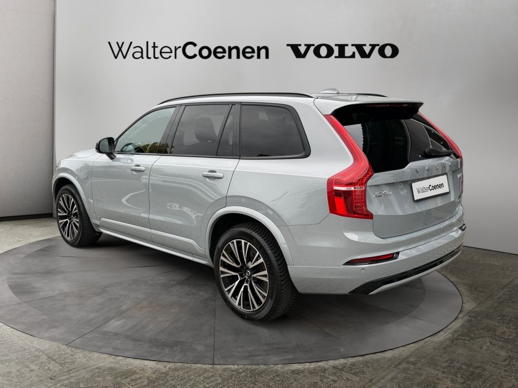 VOLVO XC90 T8 AWD Plug-in Hybrid Plus Dark AHK semi el VOLVO XC90 T8 AWD Plug-in Hybrid Plus Dark AHK semi el