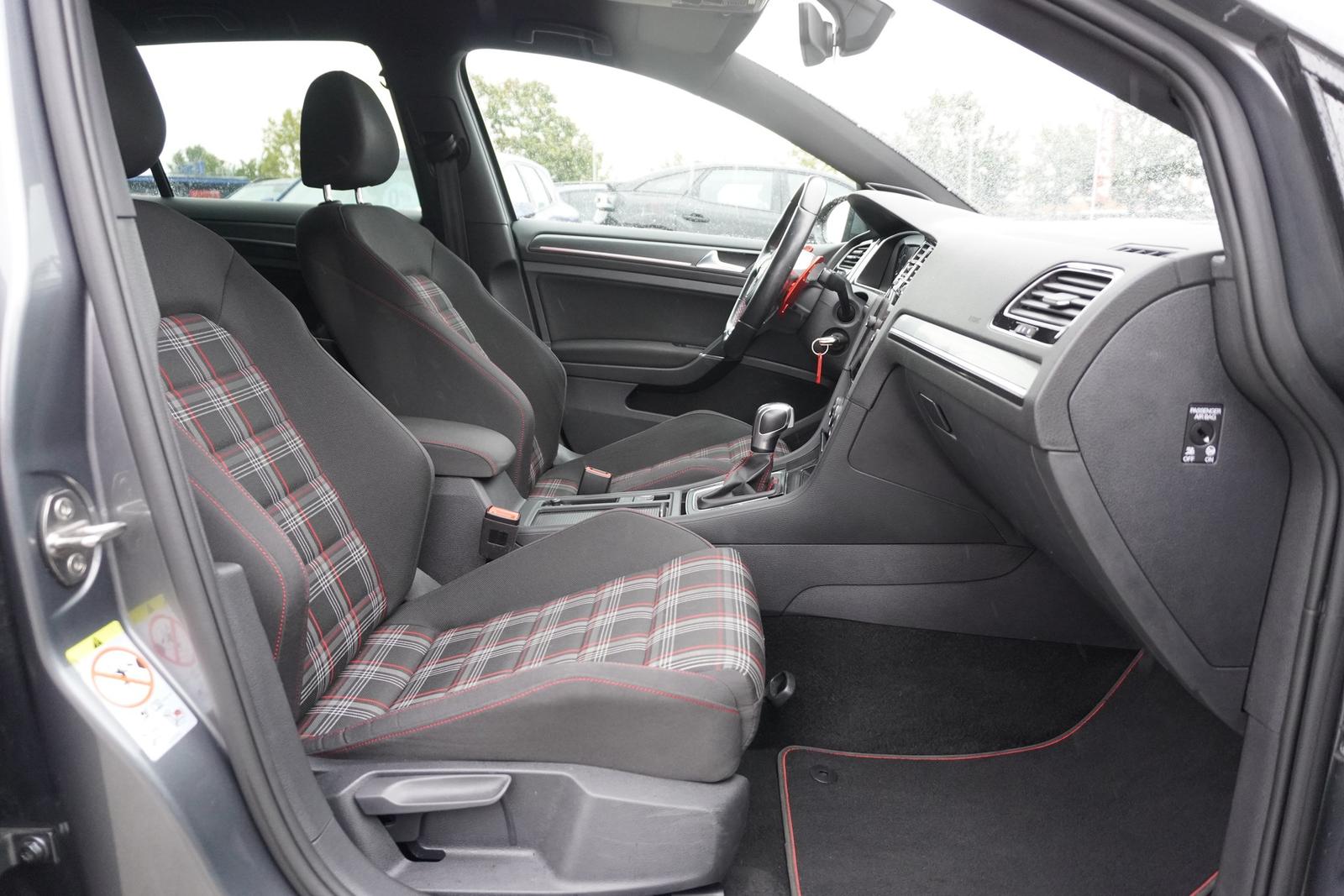 Volkswagen Golf VII 2.0 GTI Performance Navi Dynaudio ACC