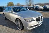 BMW 730d. Langversion*Vollausstattung* - silberne BMW 730