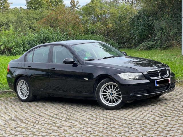 BMW 318 i Lim. (E90) guter Zustand Tüv Neu