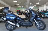 Piaggio Beverly 125 11kw/15PS Windschild Koffer Topcase - Piaggio Motorräder in Bochum