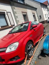 Opel Tigra - Opel Corsa mit Benzin-Antrieb: Cabrio