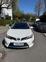 Toyota Auris Hybrid Comfort 1,8-l-VVT-i Comfort - Toyota Auris Gebrauchtwagen in Frankfurt