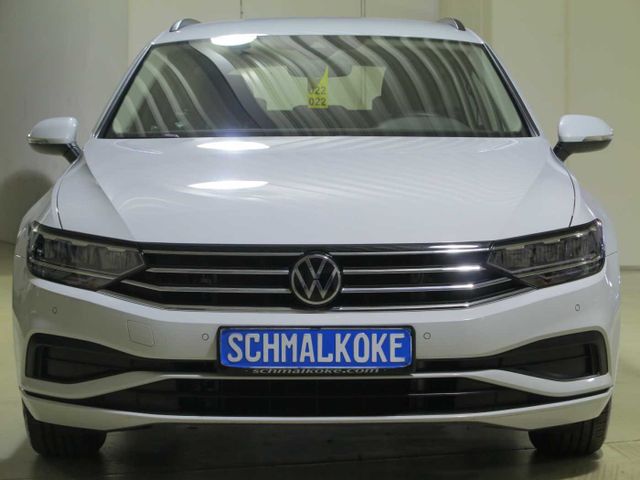 VW Passat Variant 2.0 TDI SCR DSG7 CONCEPTLINE Navi