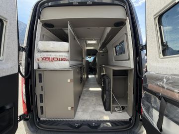 HYMER ERIBA HYMERCAR Grand Canyon S 700 4x4 Autarkie AHK Clesana