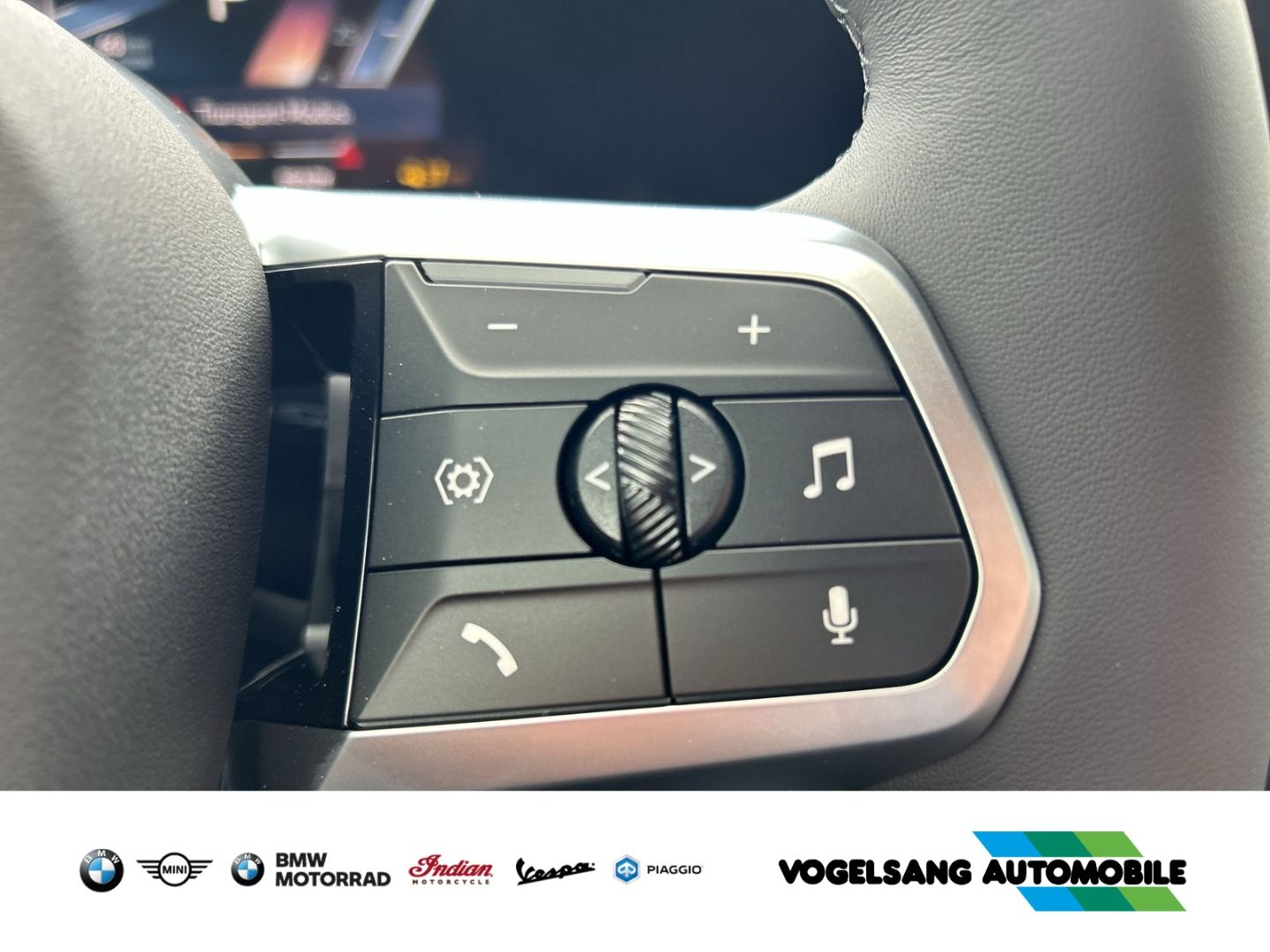 Fahrzeugabbildung BMW iX1 eDrive20 M Sport Pro Panorama Innovationspak