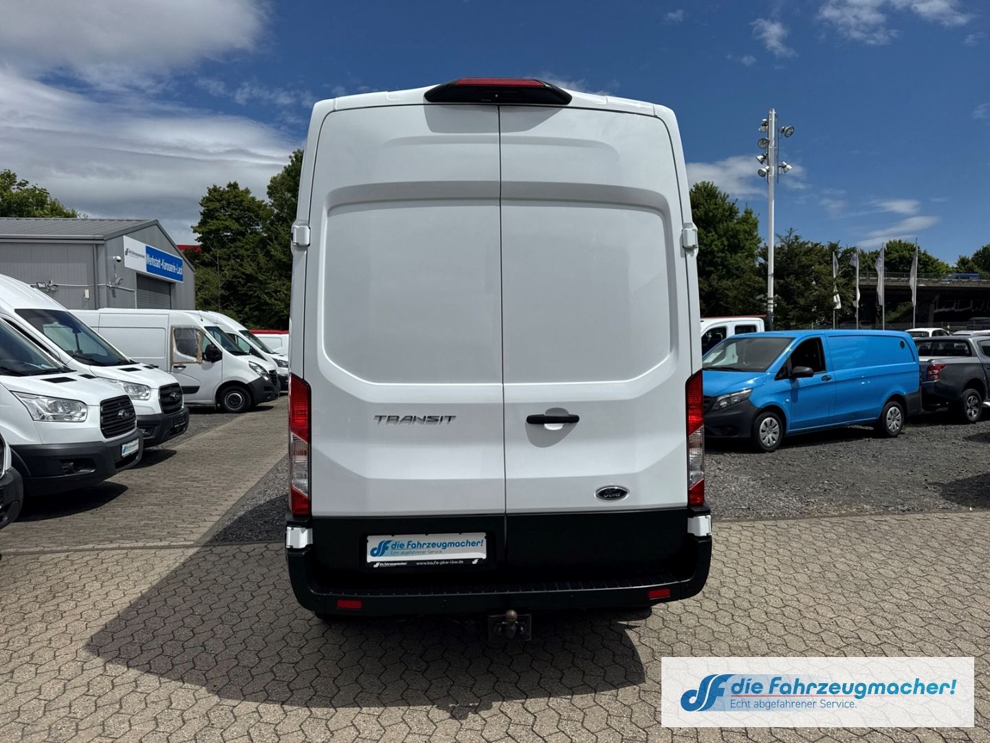 Fahrzeugabbildung Ford Transit Kasten 350 L3H3 Trend 2.0 TDCi Klimaauto