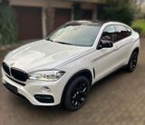BMW X6 xDrive50i - NAVI-SHZ-HEADUP-360°NURNOCH30TAGE - BMW X6: Xdrive50i