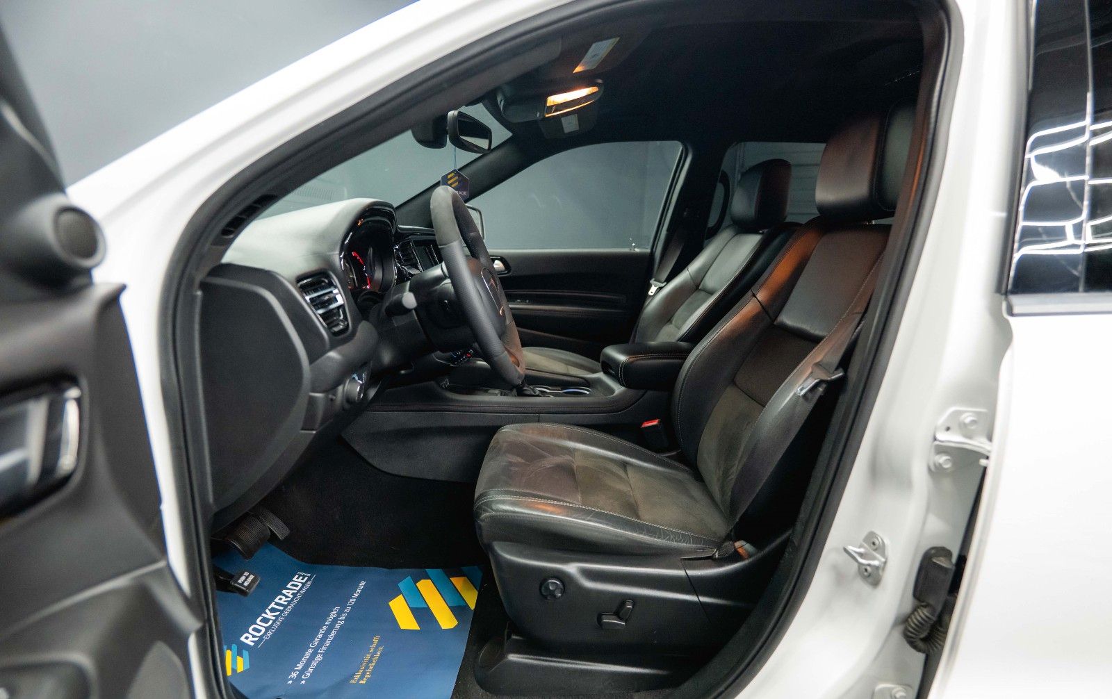 Fahrzeugabbildung Dodge Durango 5.7 V8 R/T SRT 4x4 Night-Paket Modell 22