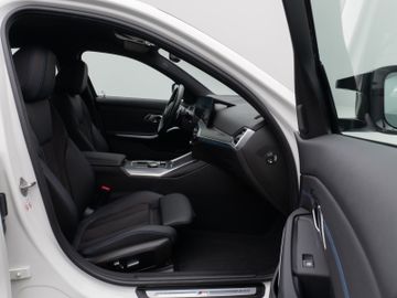 Fahrzeugabbildung BMW M340d xDr Hi-Fi M Sportfahrwerk Comfort Paket