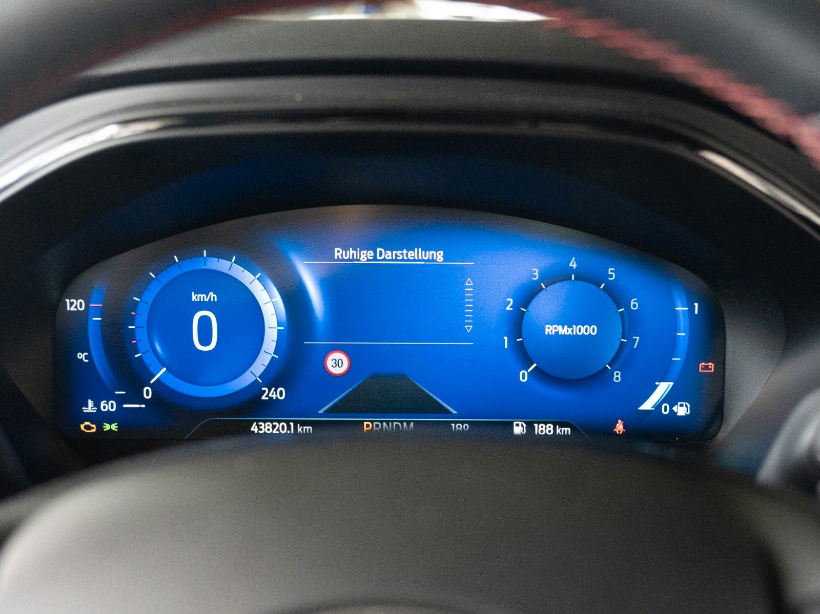 Fahrzeugabbildung Ford Focus Lim. ST-Line X AUTOM./PANO/SITZHZG./KAMERA