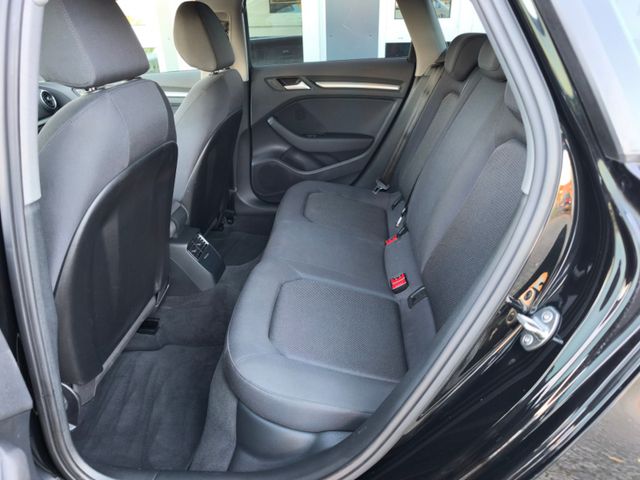 Audi A3 1.4 TFSI ultra S-tro*Bi-Xen*Navi*Alu*SHZ*PDC*