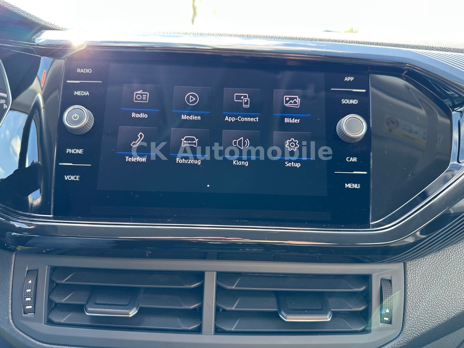 Fahrzeugabbildung Volkswagen T-Cross 1.0 TSI Style Highline DSG/LED/ACC/PDC