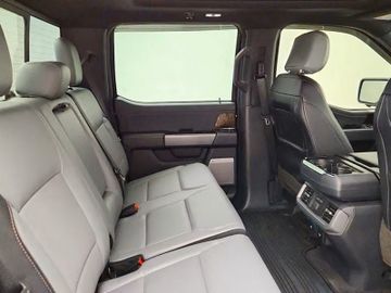 Ford F150 Lightning Lariat gr. Batterie in Hamburg+18