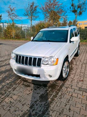 Jeep Grand Cherokee Overland 3,0 Crd Stand...