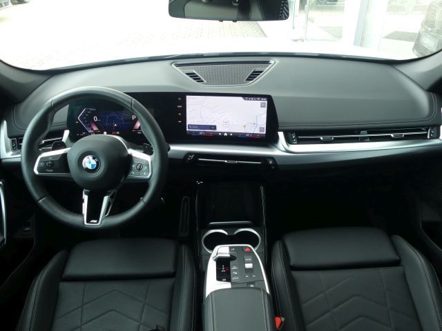 BMW X1 sDrive20iM Sport Pano°AHK°elSitz HarmKardon foto 15