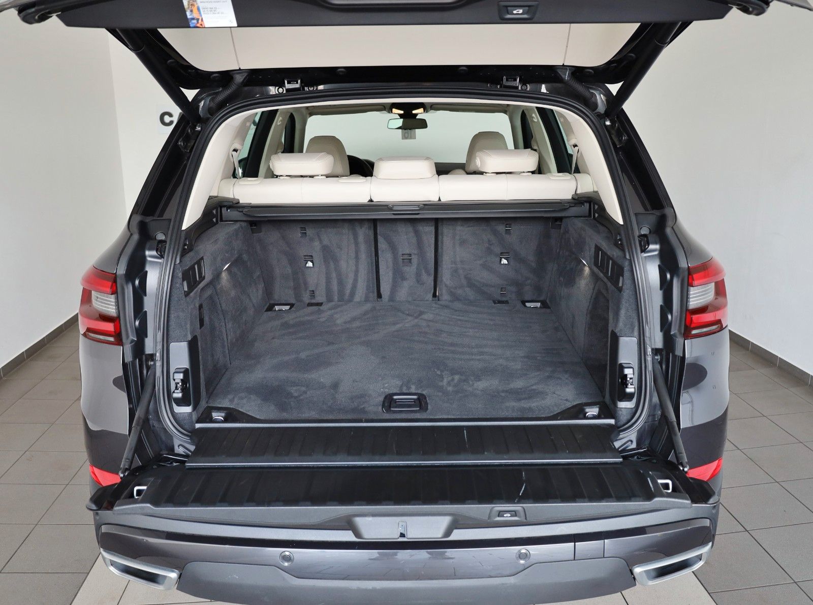 Fahrzeugabbildung BMW X5 xDrive 30d,Leder,Navi,LED,SH,H&K,Kamera,ACC