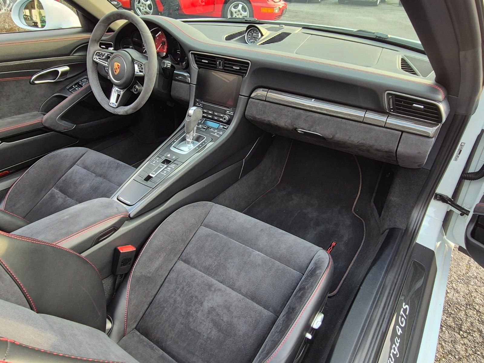 Fahrzeugabbildung Porsche 991 Targa 4 GTS/Approved/Interieur Paket GTS