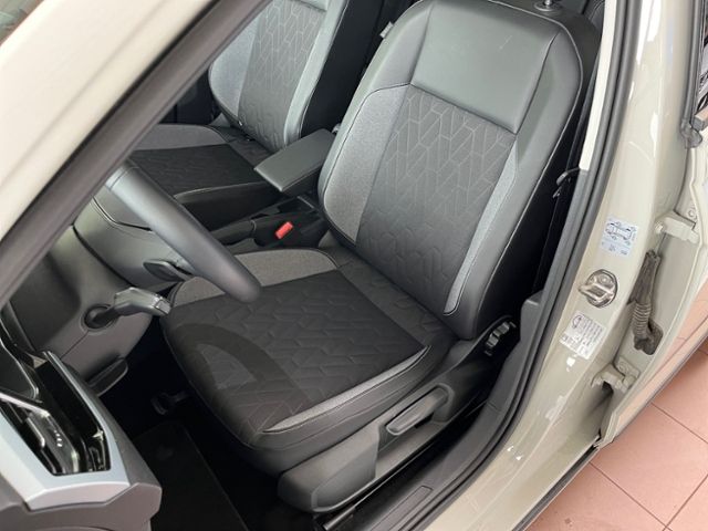 Fahrzeugabbildung Volkswagen Taigo 1.0 TSI DSG GOAL GJR ACC SHZ KLIMA