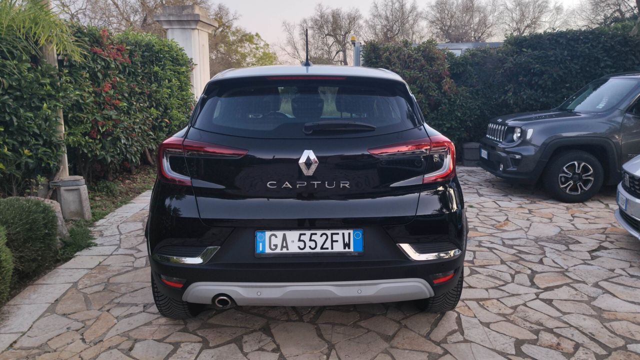 Renault Captur Blue dCi 115 CV EDC Intens imagem 3
