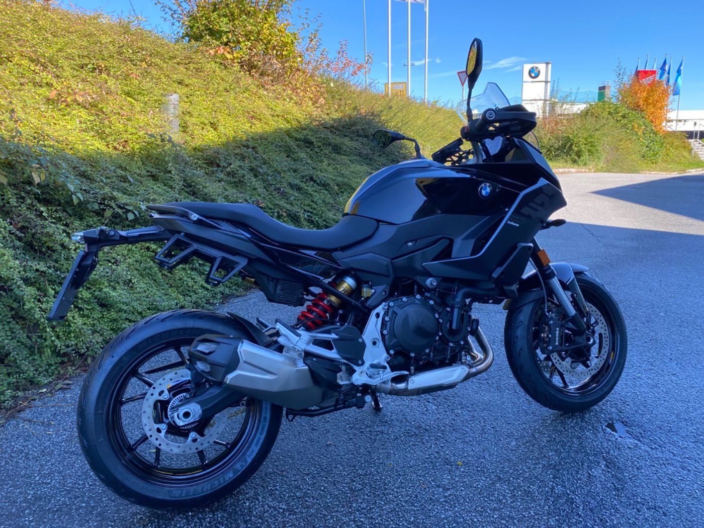 Fahrzeugabbildung BMW F 900 XR Triple Black 4 Pakete