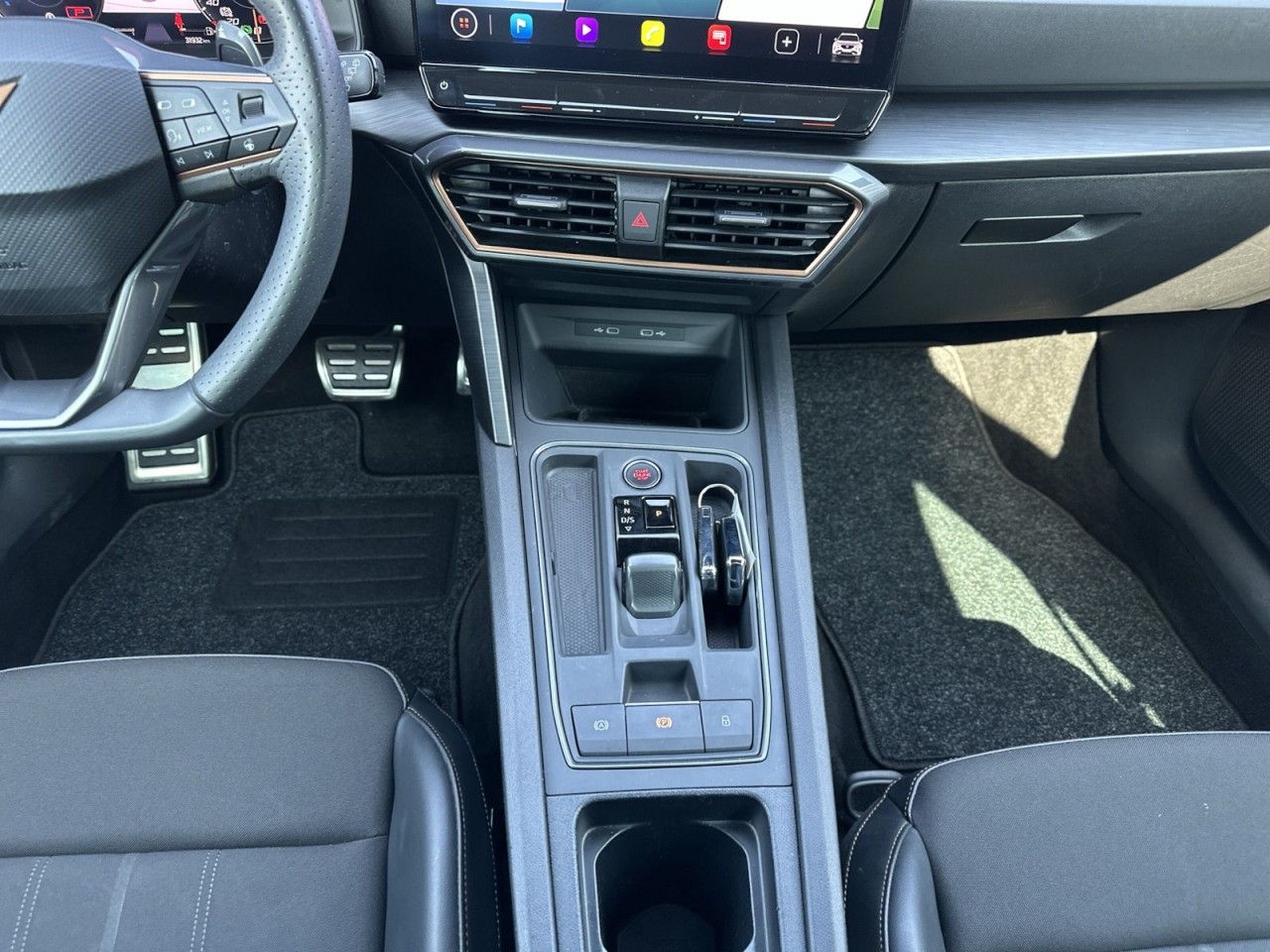 Fahrzeugabbildung CUPRA Formentor VZ 1.4 e-Hybrid 245 PS DSG - mit KI generiert/bearbeitet