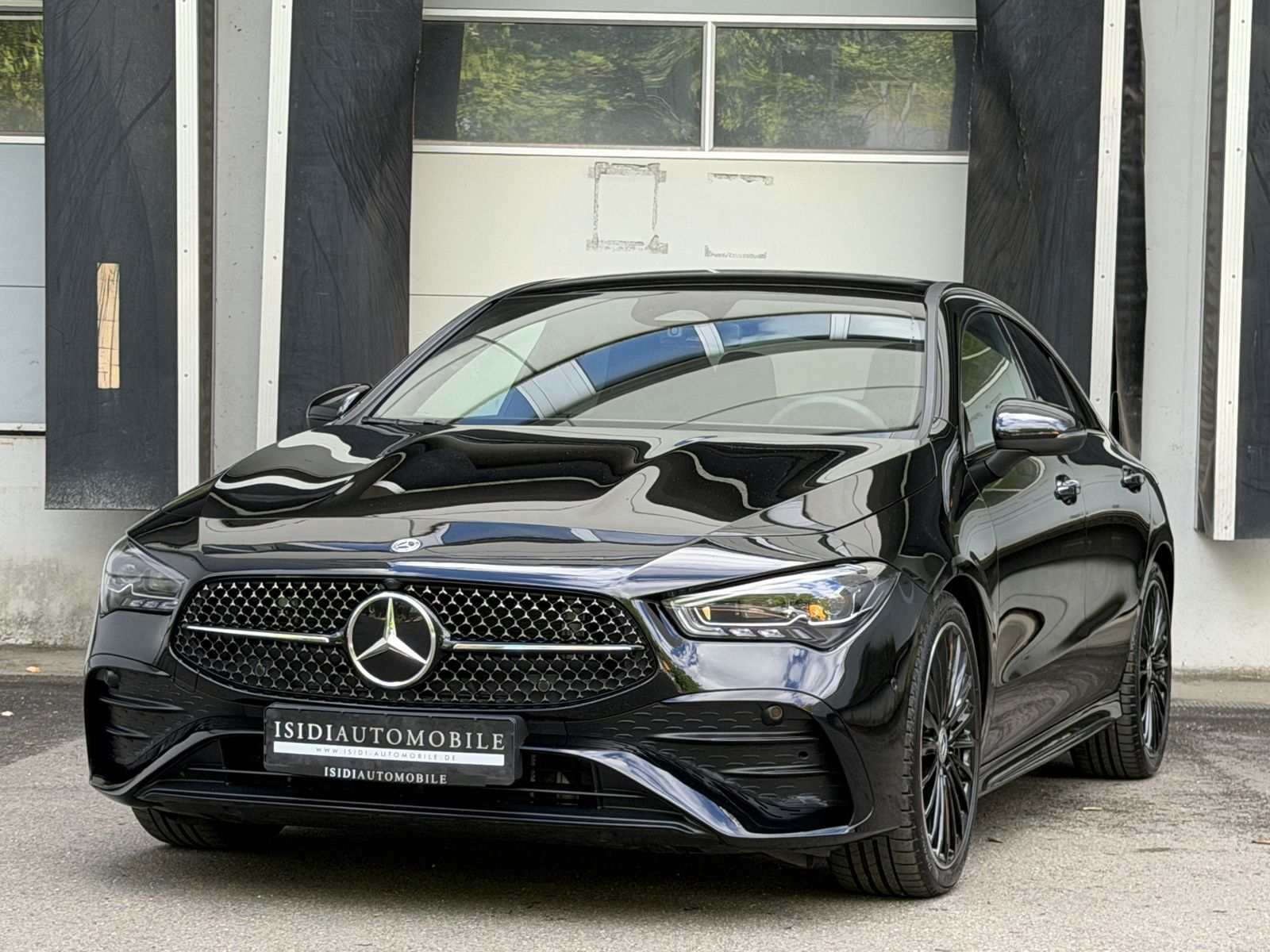 MERCEDES-BENZ CLA 200 Coupe AMG MBUX Night LED Rü-Kamera 19''