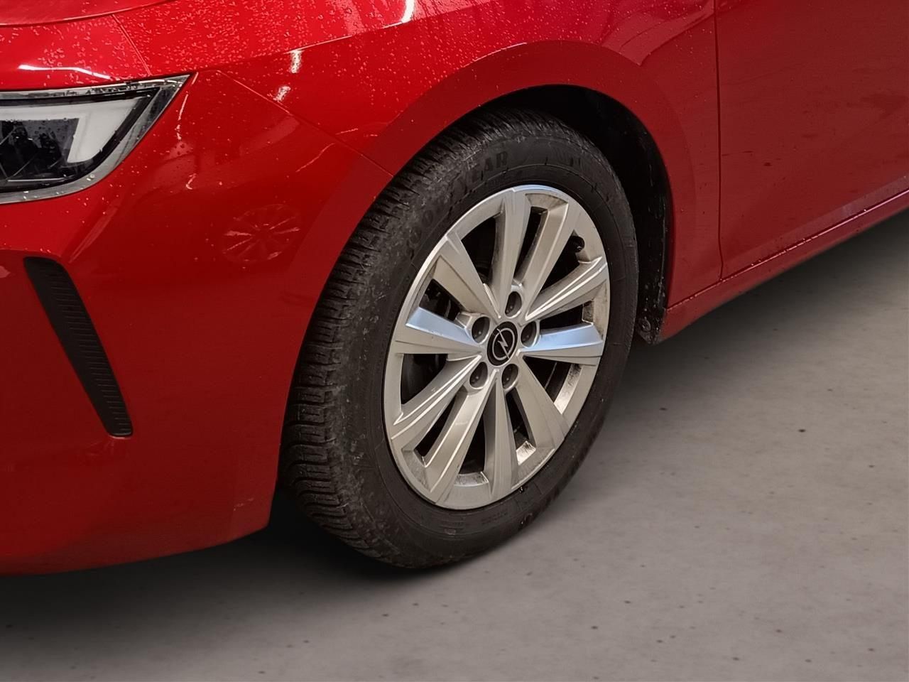 Fahrzeugabbildung Opel Astra 1.2T Elegance - Navi, Kamera h, Sitzhzg.