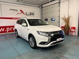 Mitsubishi Outlander 2.4 MIVEC 4WD PHEV Instyle  - Mitsubishi Outlander Instyle mit Hybrid-Antrieb (Benzin/Elektro)