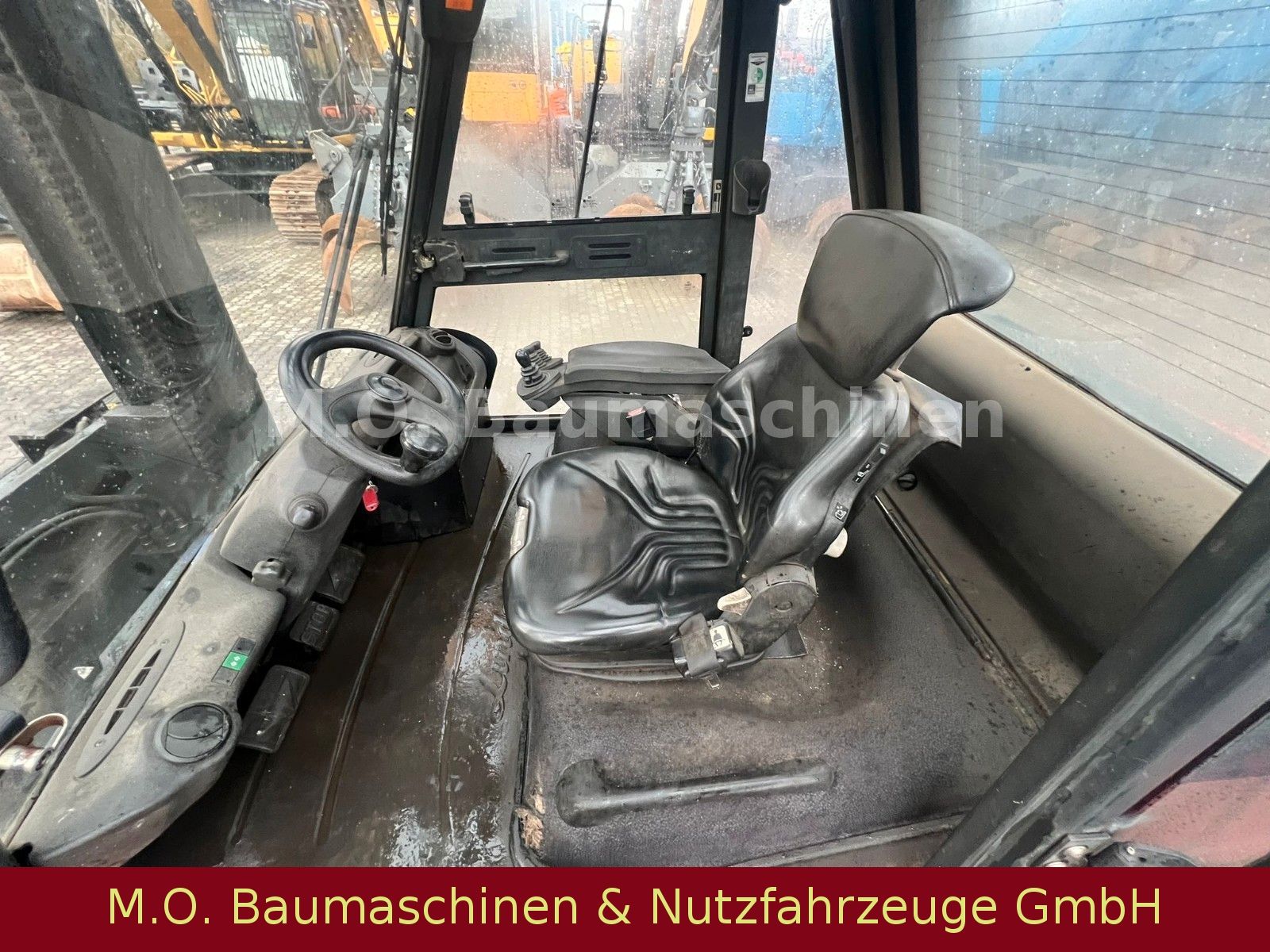 Fahrzeugabbildung Linde H 60 D -01  / Duplex / 6T /4,50 m /