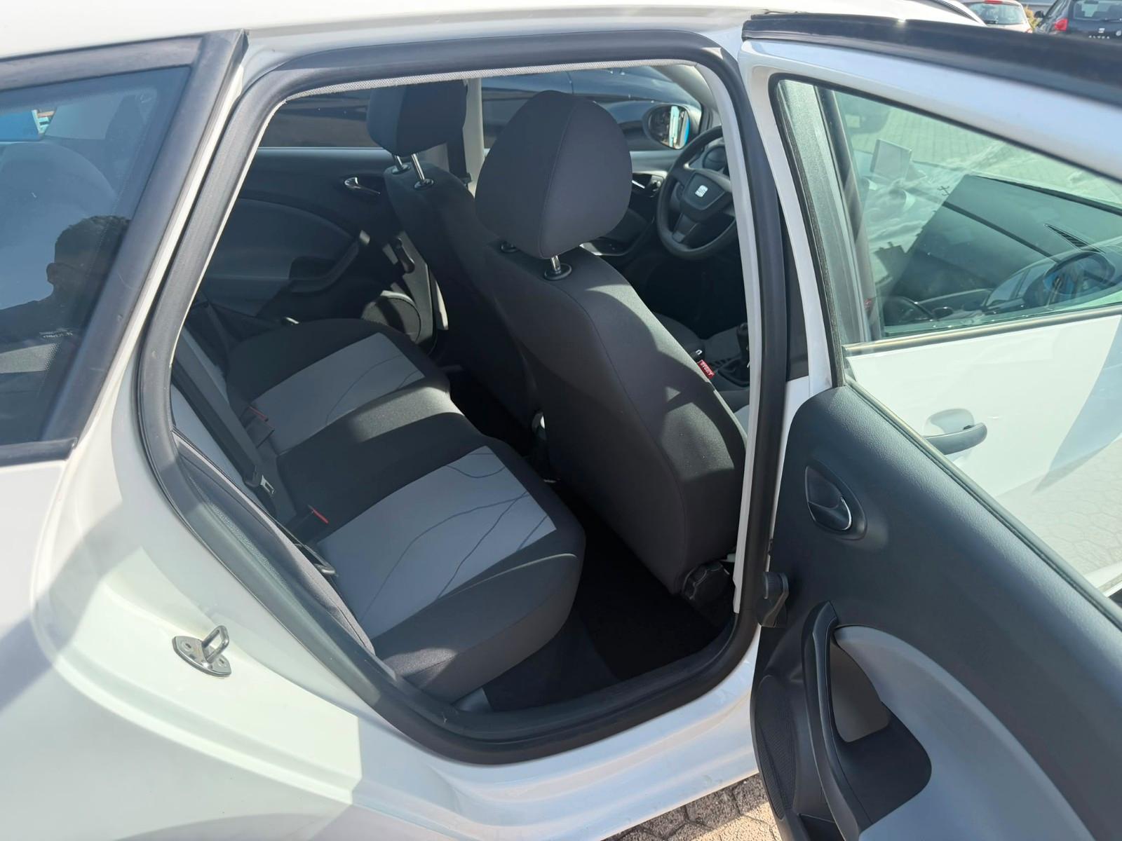 Seat Ibiza 2013 — photo 10