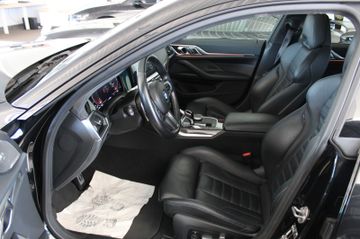 Fahrzeugabbildung BMW M440 i xDrive Gran Coupe M Sitze 19" Laser