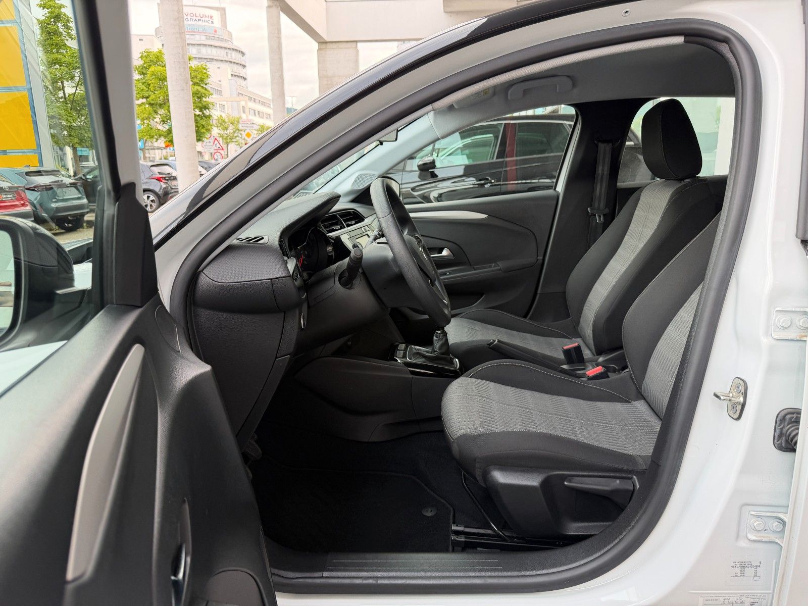 Fahrzeugabbildung Opel Corsa F Edition 100PS PDC/Tempomat!