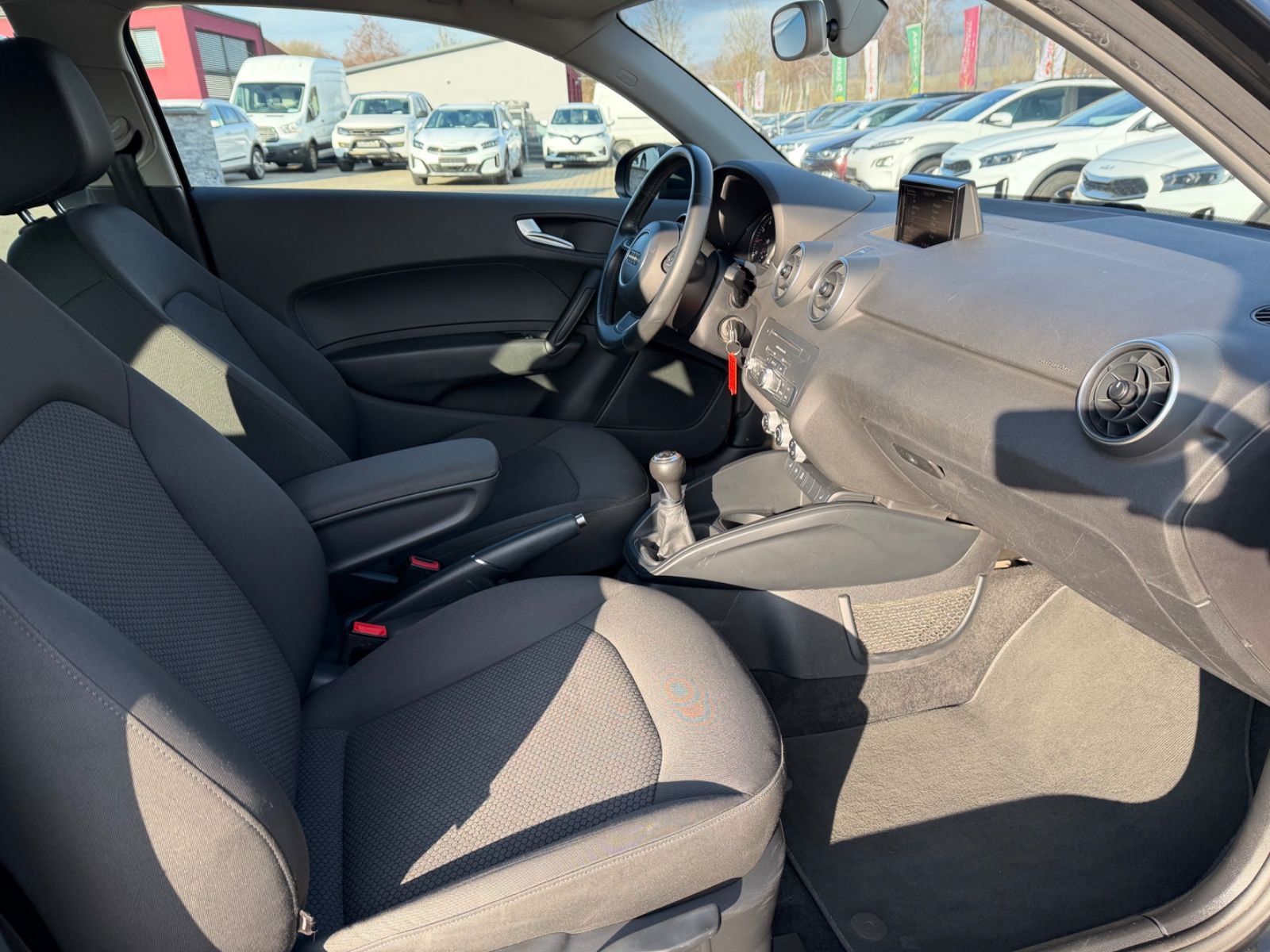 Fahrzeugabbildung Audi A1 °Xenon°Shz°PDC°Alu°Tüv NEU