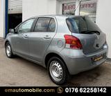 Toyota Yaris Sol 1.3 Benzin, Automatic, 1 Hand - Toyota Yaris Gebrauchtwagen in Hamburg