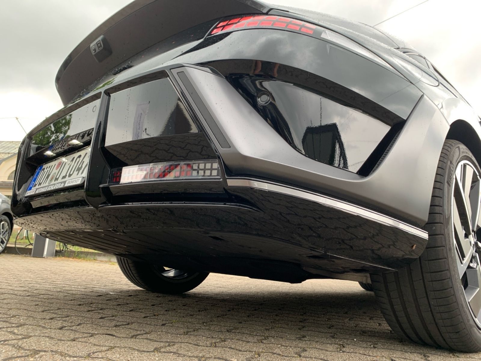 Fahrzeugabbildung Hyundai IONIQ 6 N Line Elektro 84 kWh