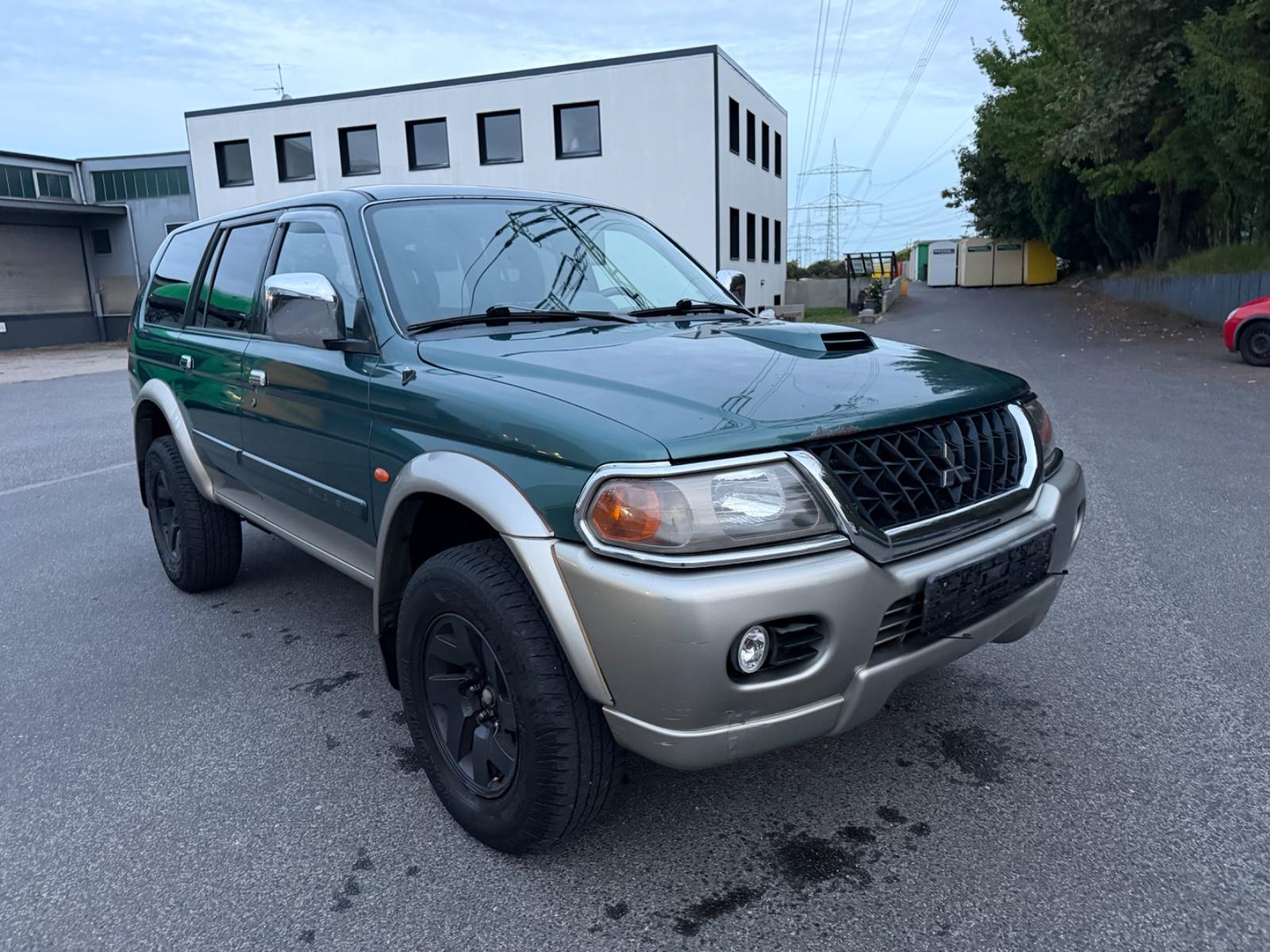Mitsubishi Pajero 2004 — photo 5