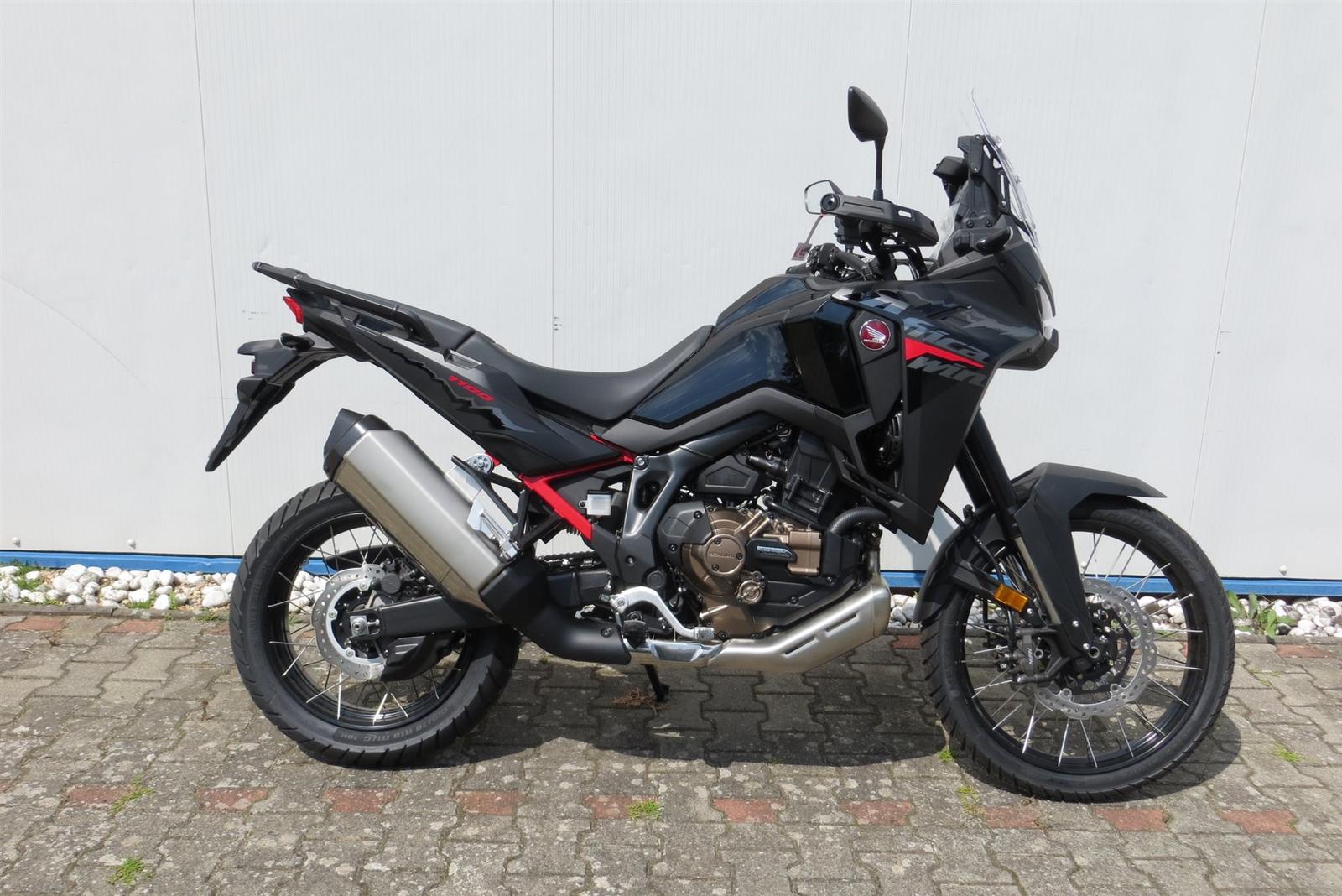 Honda CRF1100L Africa Twin DCT -Aktion-