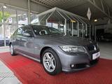 BMW 318i Lim. +XENON+NAVI+PDC+GLASDACH - BMW 318 aus 2011