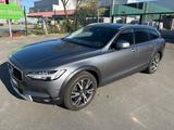 Volvo V90 Cross Country D4 AWD Pro, BLIS, Pilot Assist - Volvo V90 Cross Country aus 2017
