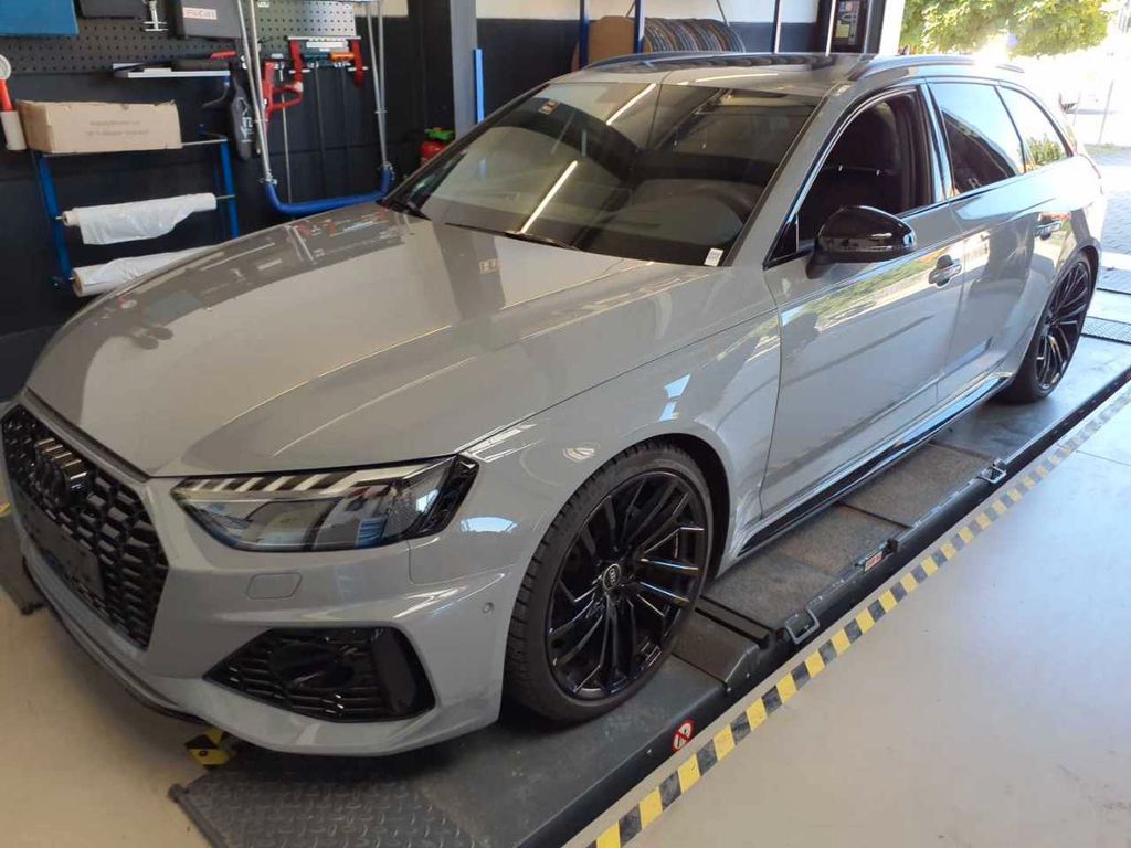 Image of Audi RS4