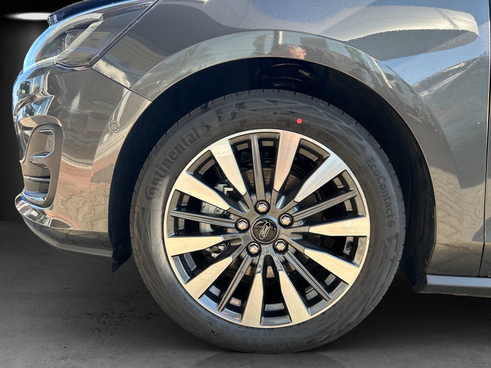 Fahrzeugabbildung Ford Focus Titanium X Winter P. B&O e.Call LM 17Z LED