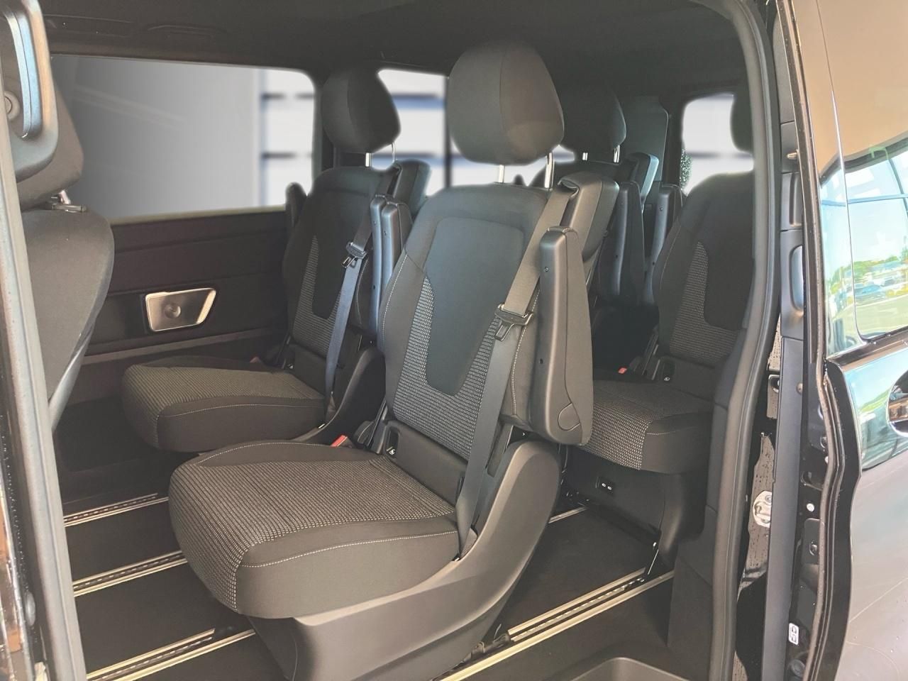 Fahrzeugabbildung Mercedes-Benz V 250 d STY/L 4x4 AHK PanoDach LED EASY-PACK