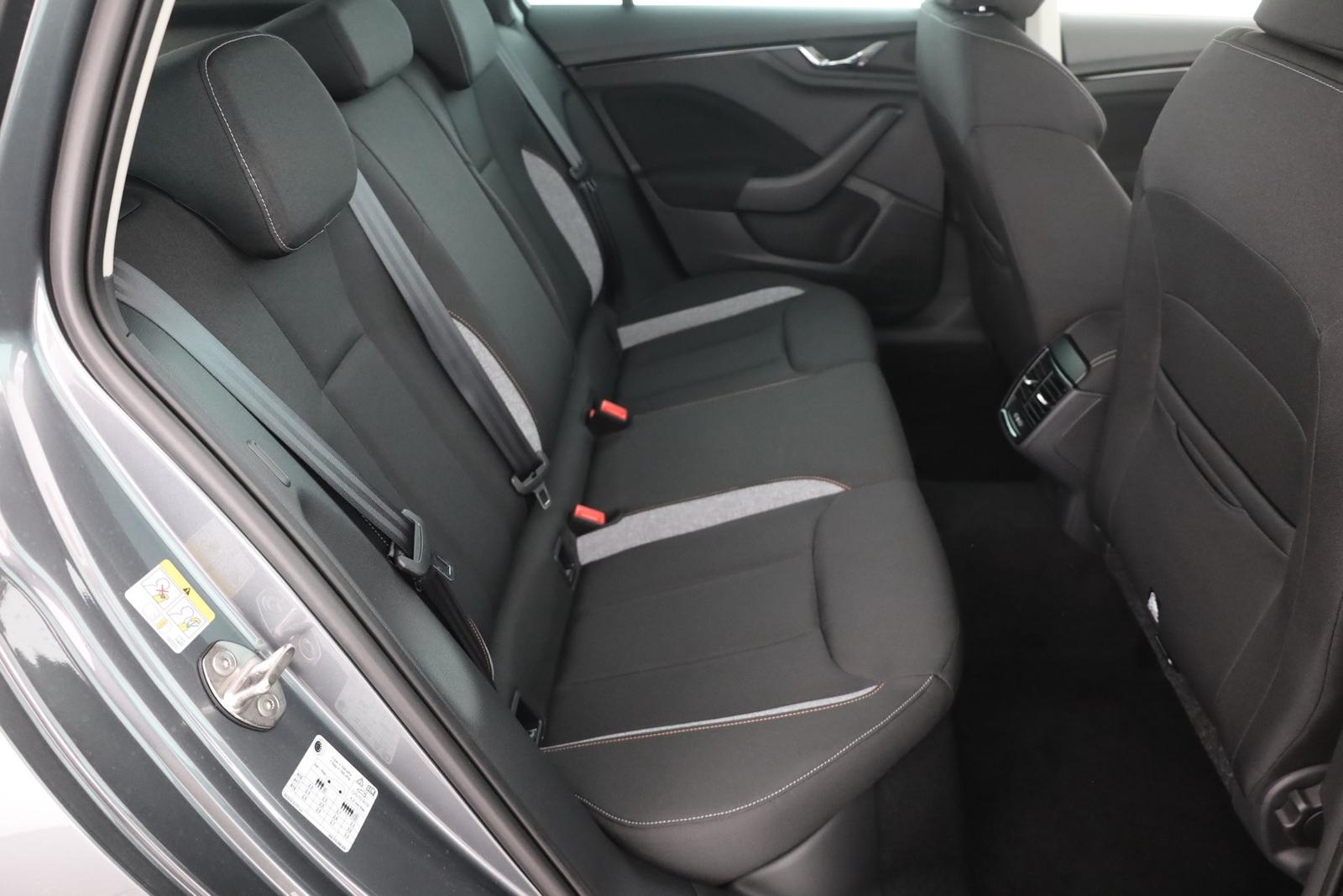 Skoda Kamiq 1.0 TSI DSG LED ACC Kamera AHK
