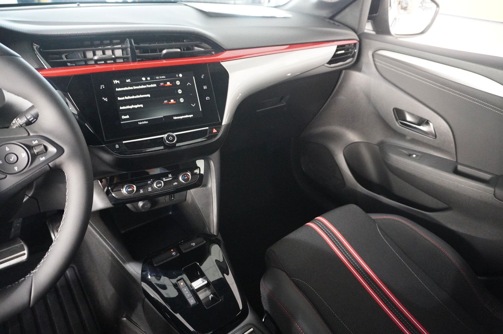 Fahrzeugabbildung Opel Corsa-e F GS SPORT 1-PHASIG NAVI/LED/VIRTU./DAB+