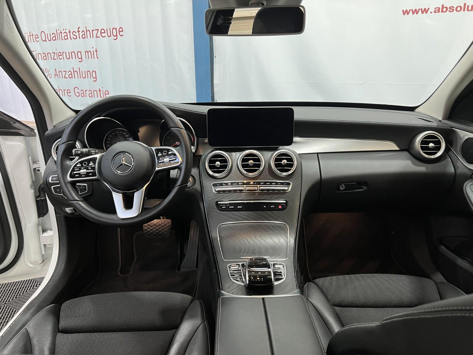 Mercedes-Benz C300 T-Modell AMG Line *LED *Assistent *RFK