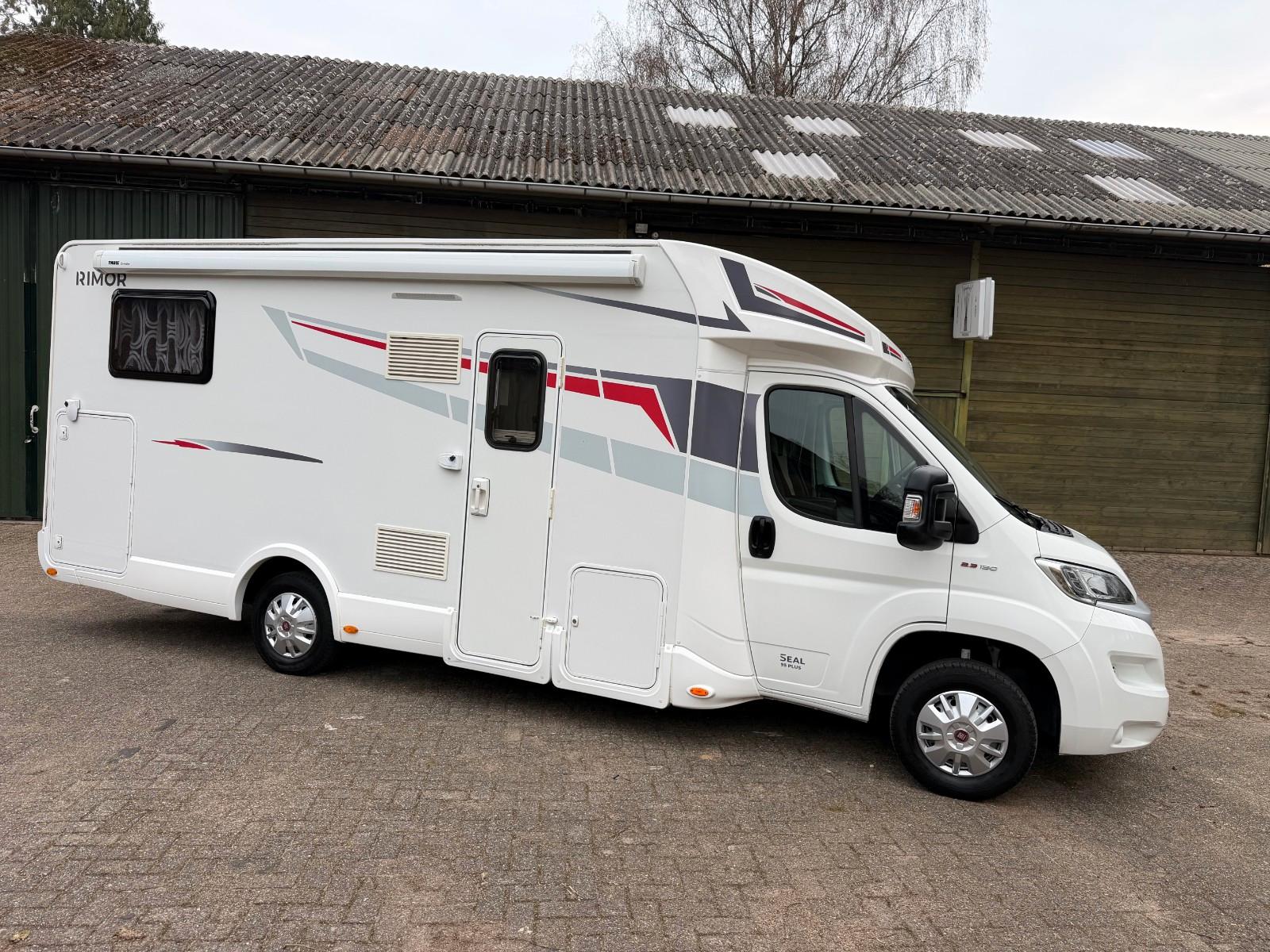 Rimor Seal 95 Plus Mit Einzelbetten und ein Hubb
